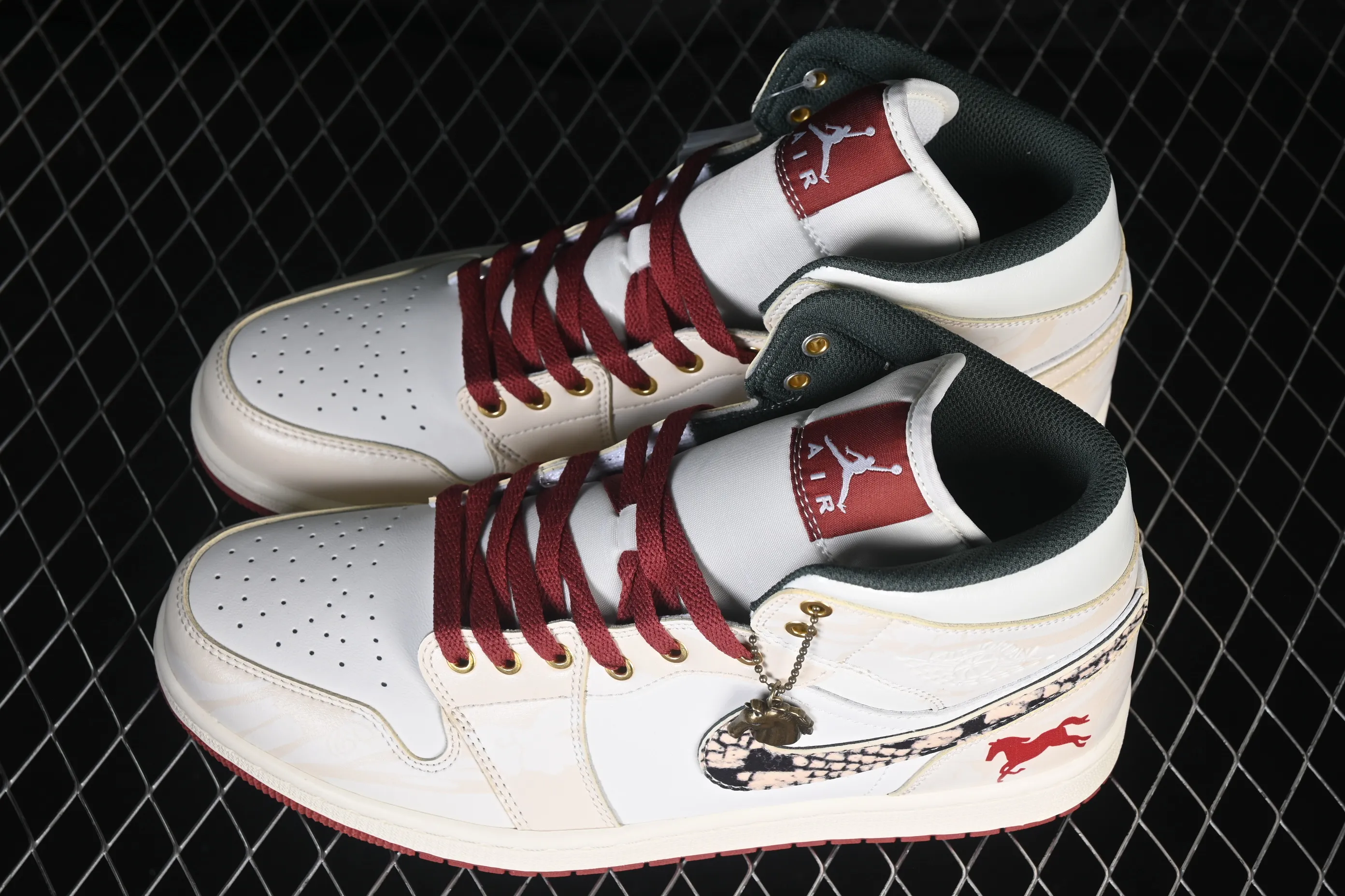 All Categories Air Jordan Jordan Series Basketball Shoes Air Jordan 1 Mid Air Jordan 1 Mid AJ1 Joe 1 Year of the Horse Limited Chinese Cultural Leisure Sneakers DQ8426-105